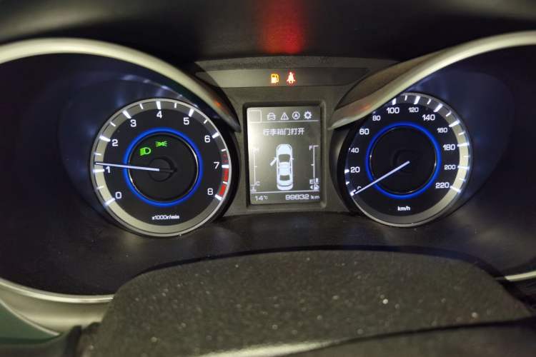 Used CHANGAN Eado 2019 High-Energy Edition 1.6L GDI Manual Pioneer Model China VI Standard
