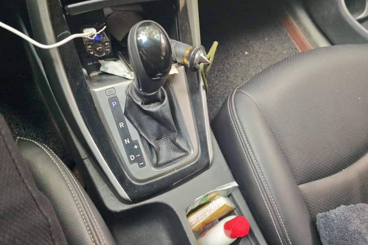 Used Hyundai Elantra (5th Generation / Langdong) 2012 1.6L Automatic Leading Model Gear Lever