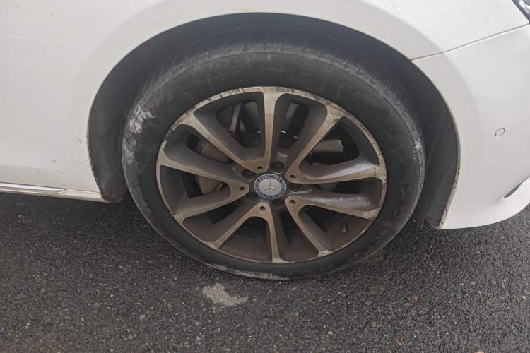 Used Mercedes-Benz E-Class 2016 E 300 L Stylish Model
