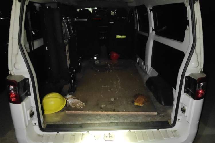 Used Jinbei Gold Hiace 