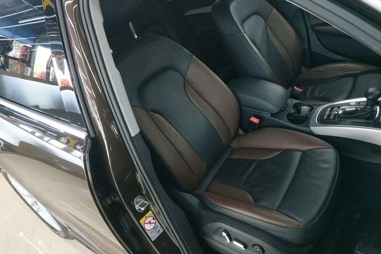 Used Audi Q5 2018 Collector's Edition 40 TFSI Technology Model