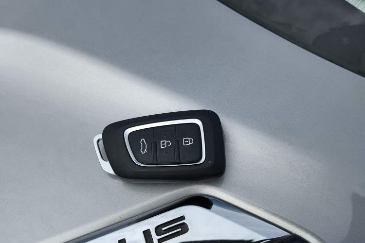 Used Dongfeng Aeolus AX7 2020 1.6T Automatic AI Navigation Model China VI Standard Vehicle Key