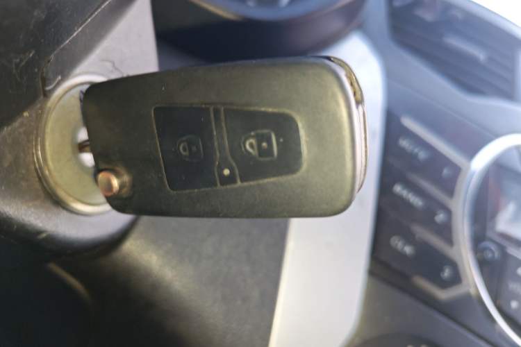 Used FAW Xiali N7 2013 1.3L Manual Luxury Model Vehicle Key