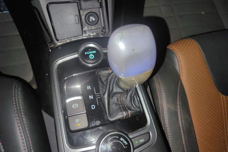 Used BYD Qin 2015 1.5T Dual-Crown Flagship Plus Edition