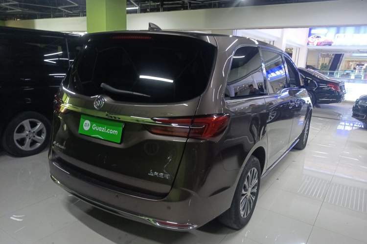 Used Buick GL8 2022 Land Business Class 652T Luxury Model Rear Right 45 Deg