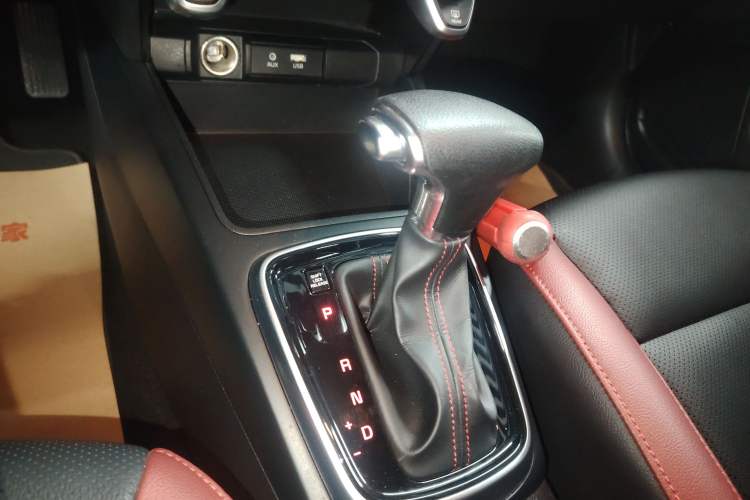 Used Kia KX Cross 2017 1.4L AT GLS
