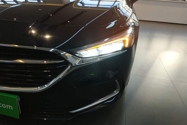 Used Buick LaCrosse 2022 552T Luxury Version
