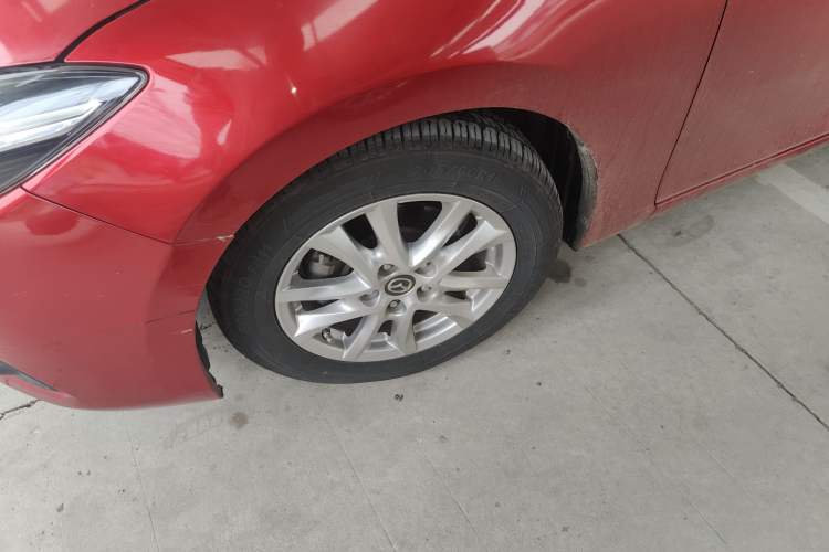 Used Mazda 3 Axela 2017 Sedan 1.5L Automatic Luxury Model Emission Standard China V Exterior 4