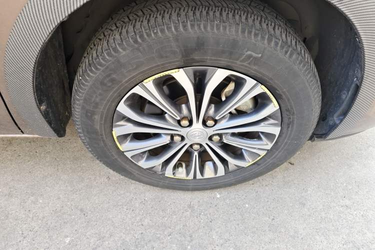 Used Buick GL8 2021 Land Cruiser Executive Class 652T Comfort Model
