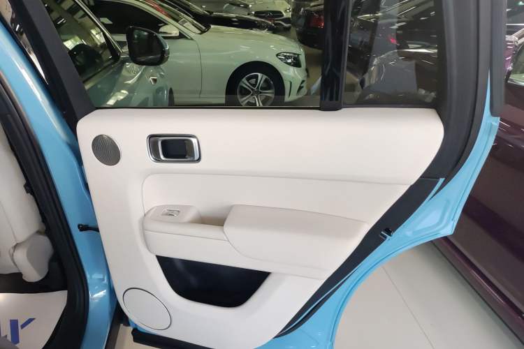 Used Li Auto L8 2024 Ultra Model
