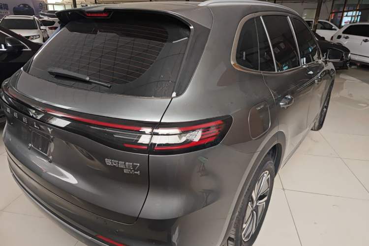 Used Geely Galaxy Xingjian 7 EM-i 2025 120km Exploration+ Version