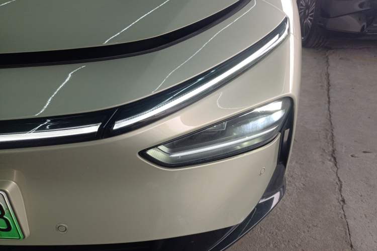 Used XPeng P7+ 2024 Long-Range Max Left Front Headlight