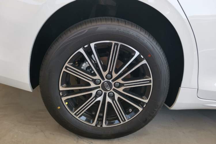 Used Geely Auto Preface 2026 Model Oriental Yao 1.5TD Fuyao Edition
