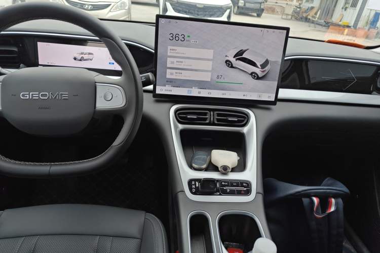 Used Geely Galaxy Geome 2025 UP 410km Exploration Edition