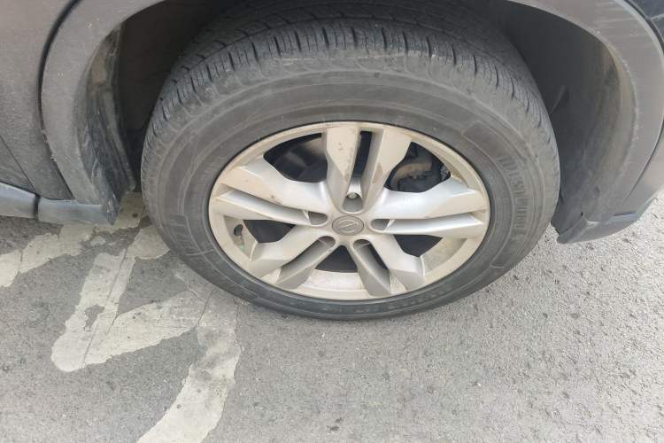 Used Nissan X-Trail 2012 2.5L CVT Ultimate Edition 4WD Right Front Wheel Hub