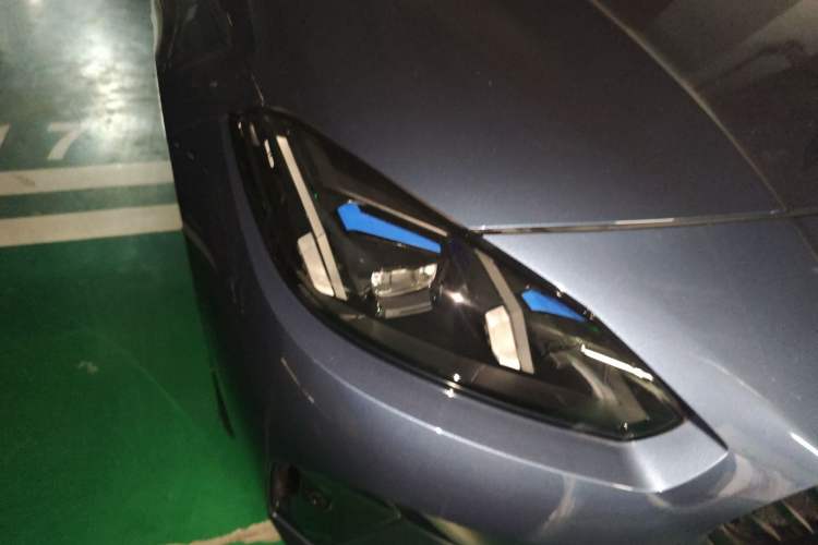 Used BMW 2 Series 2025 225L M Sport Night Edition Package Right Front Headlight