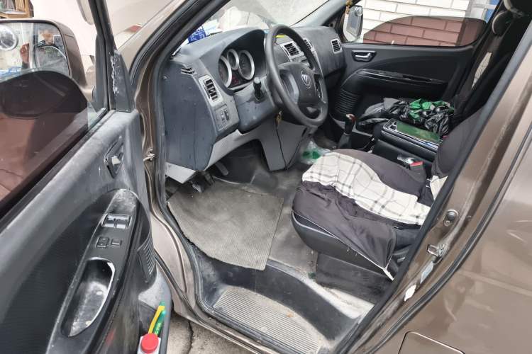 Used Foton MP-X E 2017 2.0L New Express Long Wheelbase 4Q20M Driver Seat