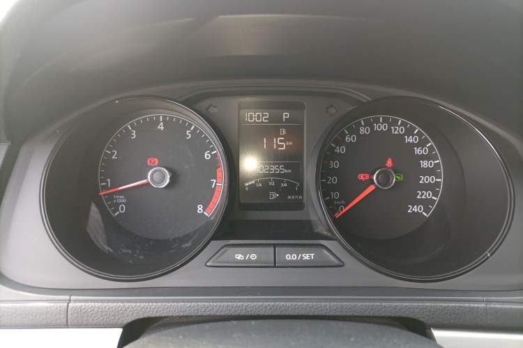 Used Volkswagen Lavida 2017 1.6L Automatic Fashion Edition Instrument Cluster
