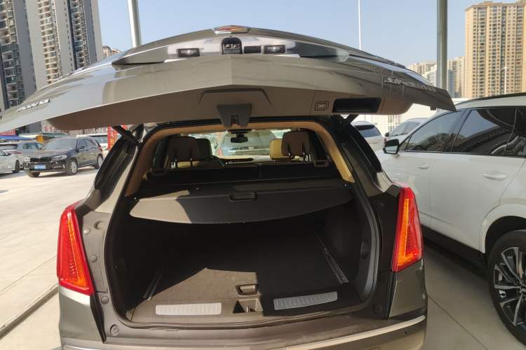 Used Cadillac XT5 2016 28T 4x4 Platinum Edition
