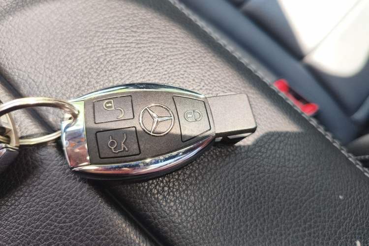 Used Mercedes-Benz C-Class 2016 C 200 L Sport Edition Interior 1