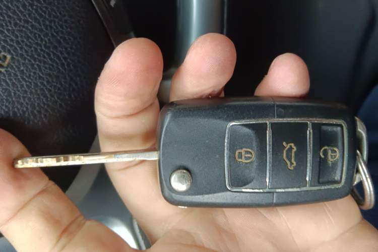 Used Kia K2 2015 Sedan 1.4L MT GLS