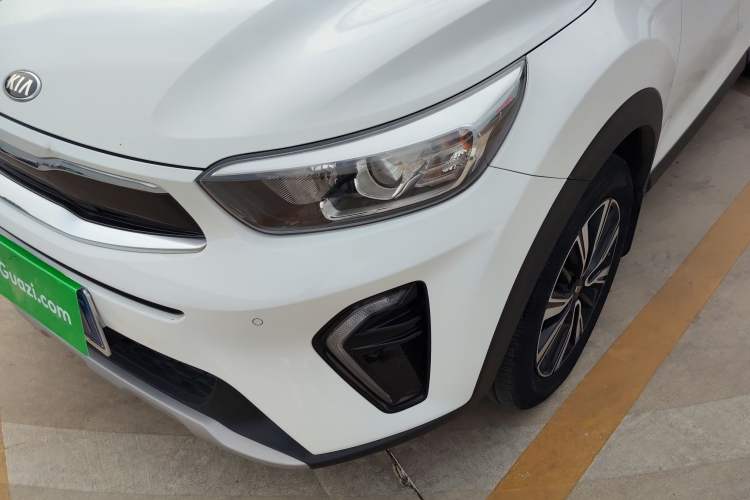 Used Kia kx1 Stonic 2021 1.4L CVT Fun & Sunroof Model Left Front Headlight