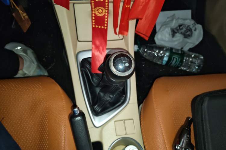 Used Toyota Corolla 2014 1.6L Manual GL Gear Lever