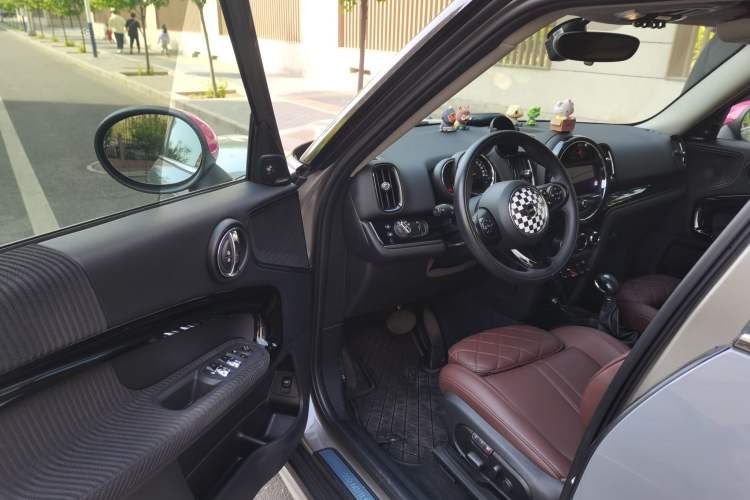 Used MINI Countryman 2018 2.0T COOPER S ALL4 Classic Edition Driver Seat