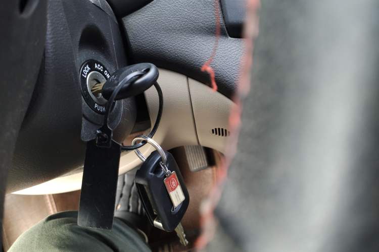 Used Hyundai Celesta 2011 1.6L Automatic Comfort Edition Vehicle Key