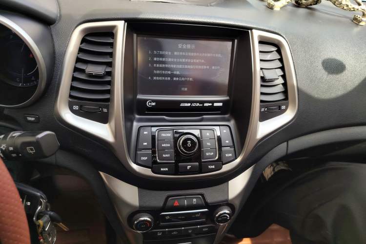 Used CHANGAN Eado 2015 1.6L Manual Junku Model China IV Standard
