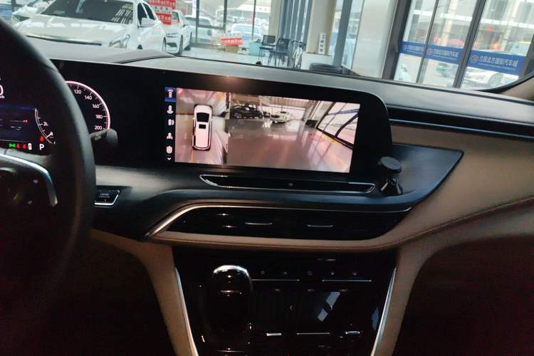 Used Buick GL8 2021 ES Land Cruiser 653T Luxury Edition