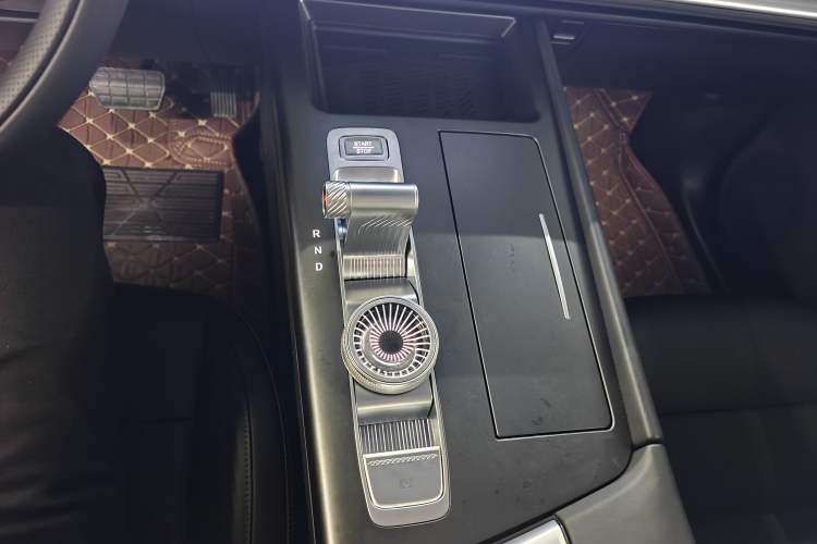 Used BAIC Off-Road BJ30 2024 1.5T Magic Electric Drive Advanced Version Gear Lever