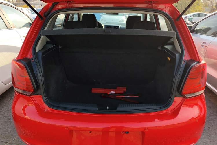 Used Volkswagen Polo 2013 1.4L Manual Fashion Edition
