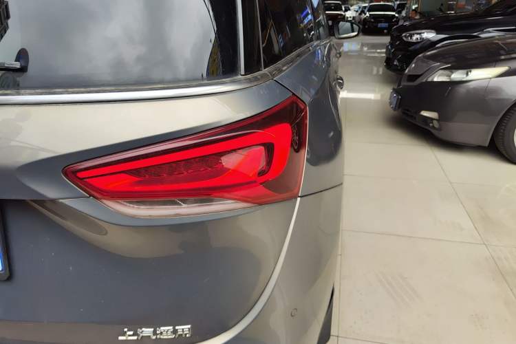 Used Buick GL6 2019 18T 6-Seater Connected Luxury Version China V Standard