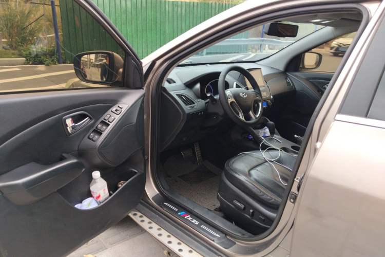 Used Hyundai ix35 2010 2.4L Automatic 2WD Prestige GLS Trim
