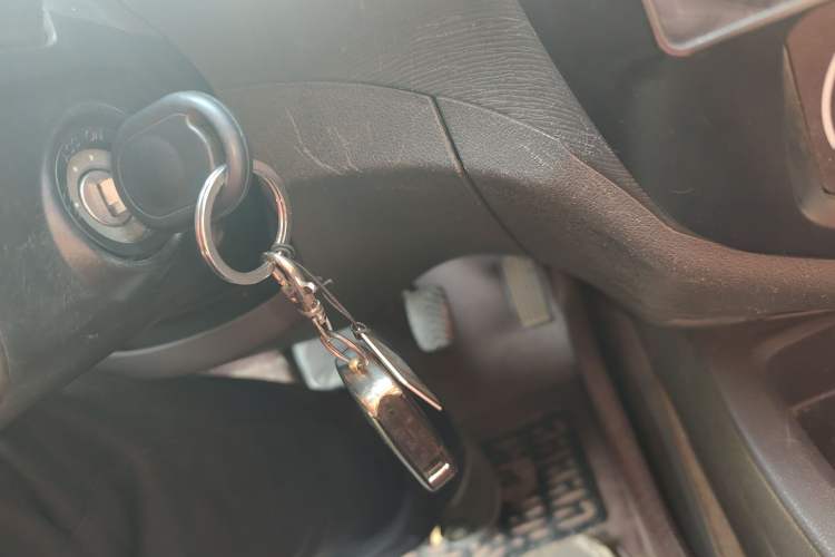 Used Wuling Hongguang 2018 1.5L Classic S Standard Model Vehicle Key