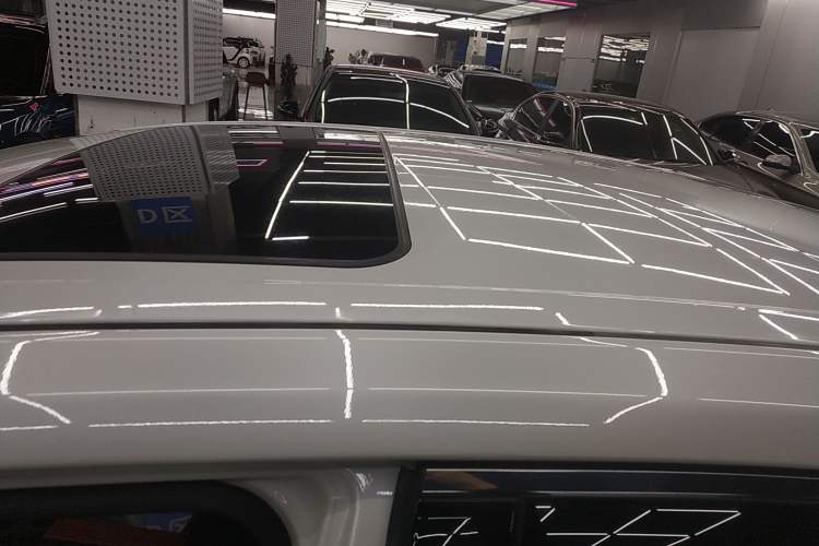 Used Toyota Avalon 2019 Dual-Engine 2.5L Luxury Edition China VI Standard