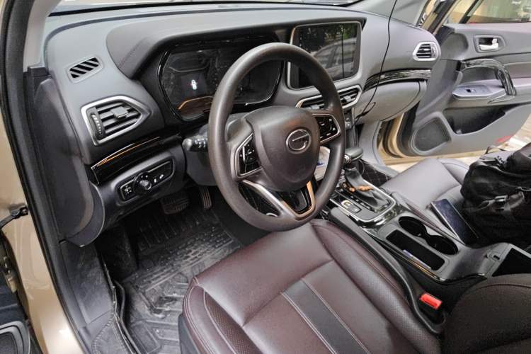 Used GAC Trumpchi GS4 2018 235T Automatic Two-Wheel Drive Elite Edition Steering Wheel