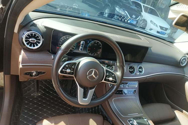 Used Mercedes-Benz E-Class 2020 E 260 L
