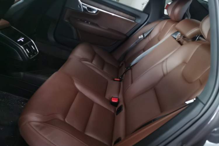 Used Volvo S90 2024 B5 Zhiyuan Luxury Edition