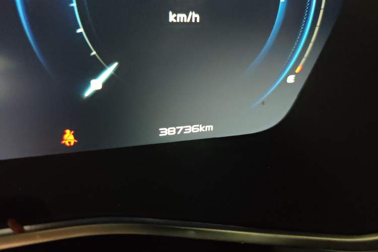 Used Geely Auto Preface 2023 2.0TD Prestige Version Odometer Close Up