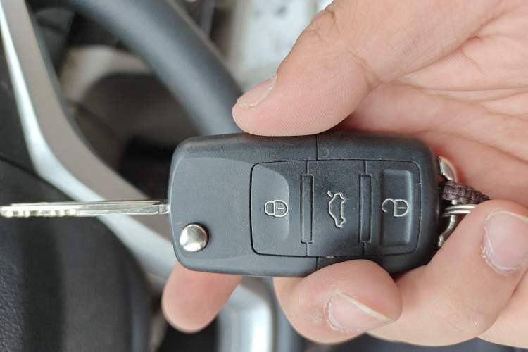 Used CHANGAN Alsvin V3 2015 1.4L Manual Meiman Model China IV Standard Vehicle Key