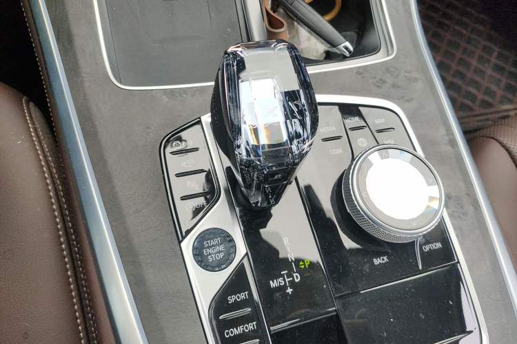 Used BMW X5 2022 xDrive 30Li Luxury M Sport Package
