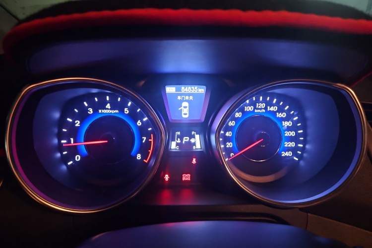 Used Hyundai Elantra (5th Generation / Langdong) 2016 1.6L Automatic Prestige Model
