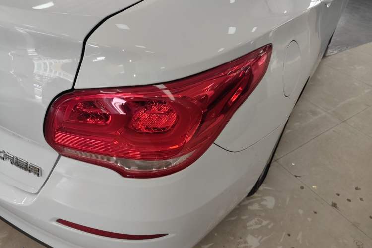 Used Chevrolet Cavalier 2019 320 Automatic Enjoyment with Sunroof Right Rear Taillight