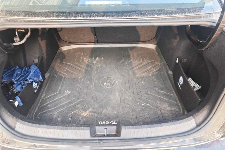 Used Volkswagen Sagitar 2025 300TSI DSG Excellence Edition Trunk