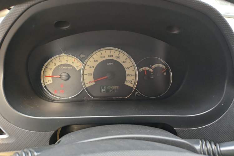 Used Wuling Hongguang 2014 1.5L S Automatic Comfort Edition