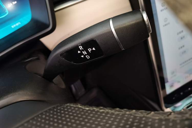 Used XPeng G3 2020 520i Luxury Edition Gear Lever