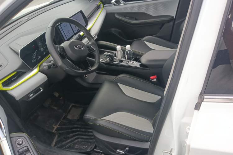 Used Geely Auto Coolray 2022 Bin Yue COOL 1.5TD DCT Hot Engine Edition
