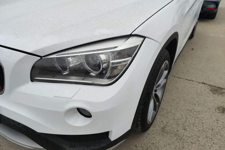 Used BMW X1 2015 sDrive18i Leading Edition
